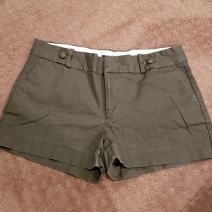 Banana Republic Chino Shorts - Green